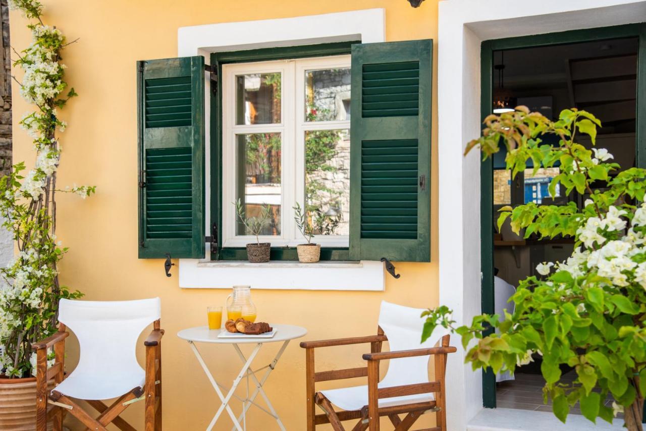 Maisonette Elena Longos  Bagian luar foto