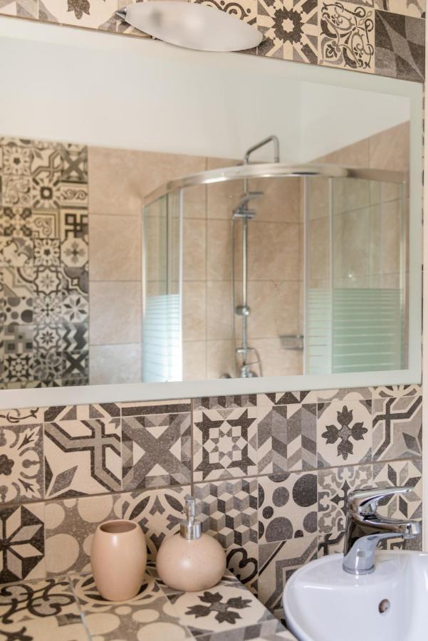 Maisonette Elena Longos  Bagian luar foto